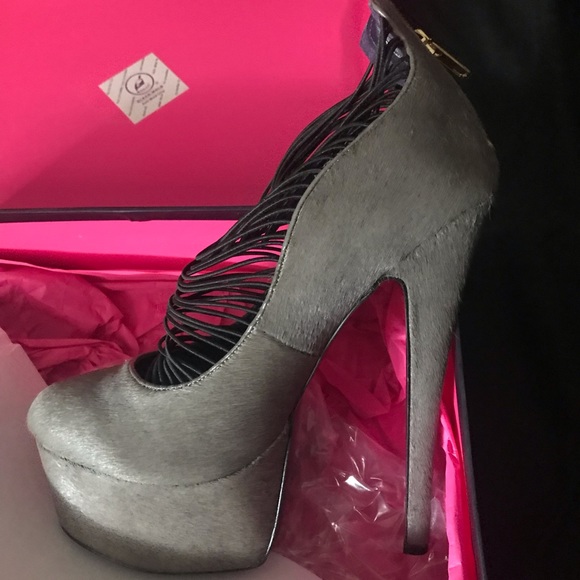 7 Inch London Trash Heels - Picture 5 of 9